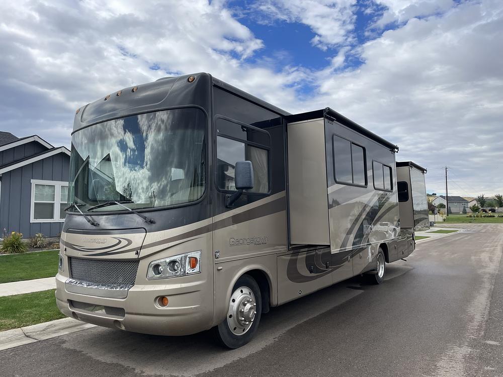 Photo of Rv