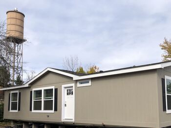 Thumbnail of mobile home