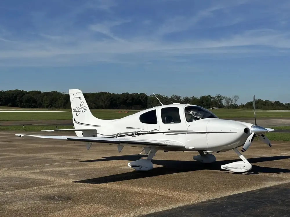 7570/cirrus-sr22-g2-2006-flightmarket-id-7570-43380.webp
