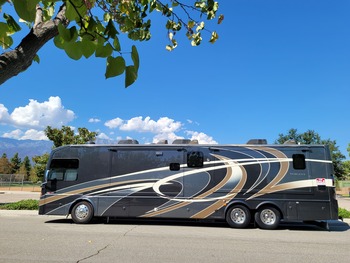Thumbnail of RV