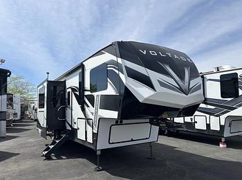 Thumbnail of RV