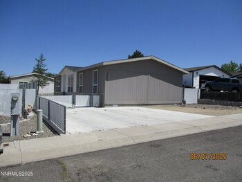 Thumbnail of mobile home