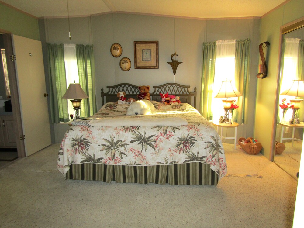 Jamaica Bay Village