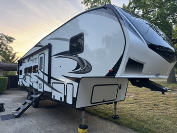 Thumbnail of RV
