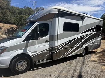 Thumbnail of RV