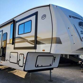Thumbnail of RV