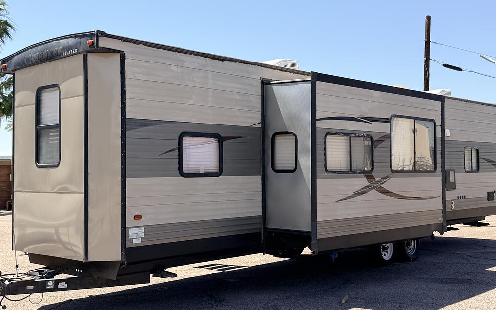 Photo of Rv