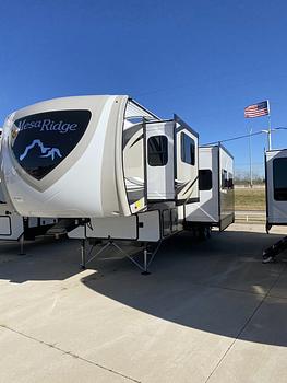 Thumbnail of RV