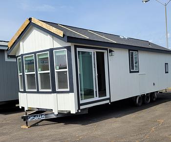 Thumbnail of RV