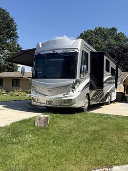 Thumbnail of RV