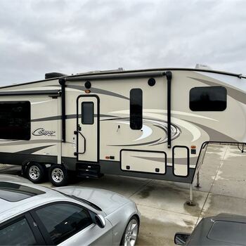 Thumbnail of RV