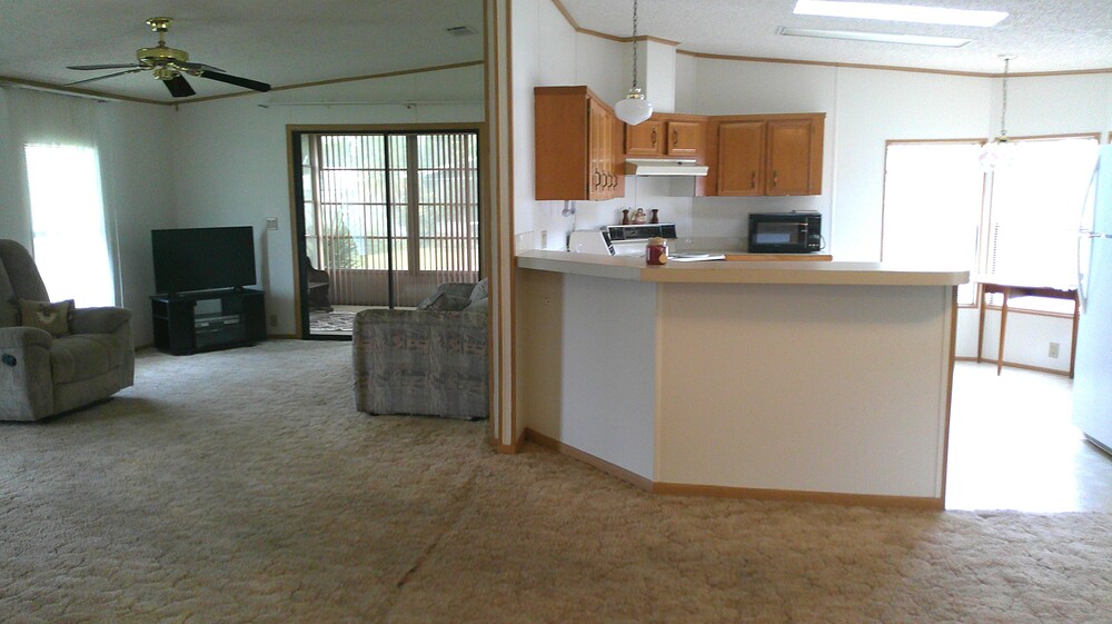 Lake Griffin Harbor Village