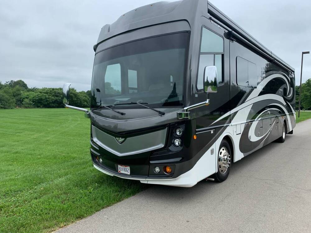 Photo of Rv