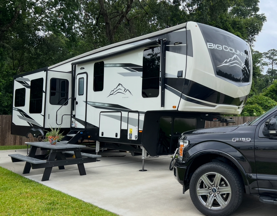 Photo of Rv