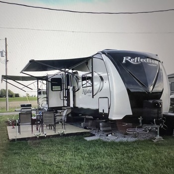 Thumbnail of RV