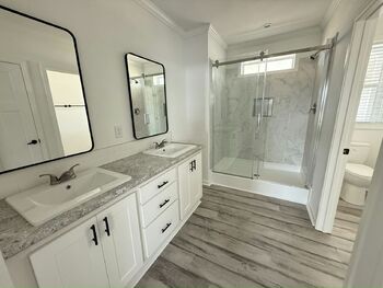 Thumbnail of mobile home