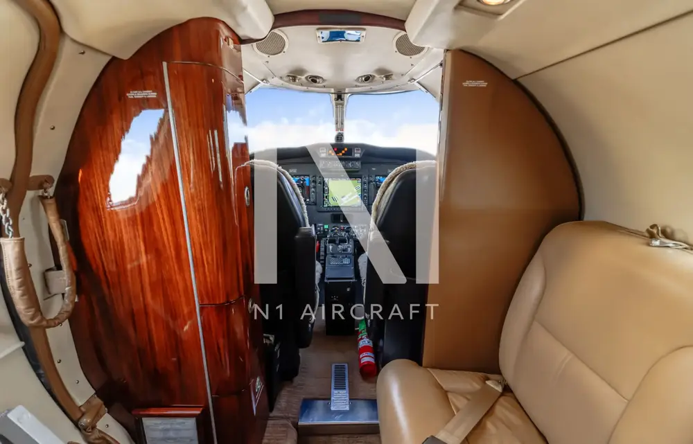 7704/cessna-citation-jet-525-1999-flightmarket-id-7704-07454.webp