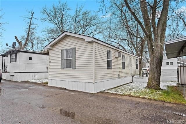 Photo of Mobile Home