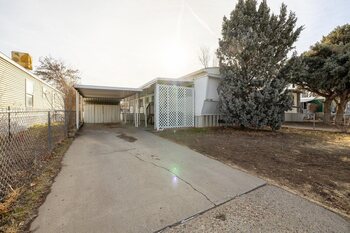 Thumbnail of mobile home
