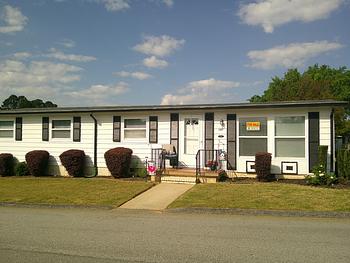 Thumbnail of mobile home
