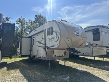 Thumbnail of RV