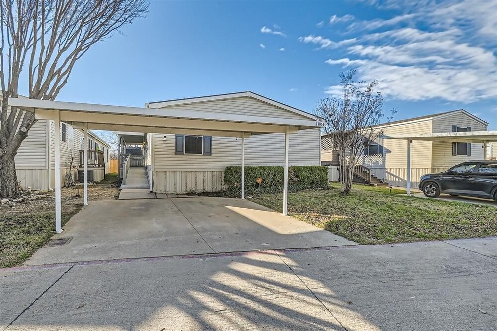 Photo of Mobile Home