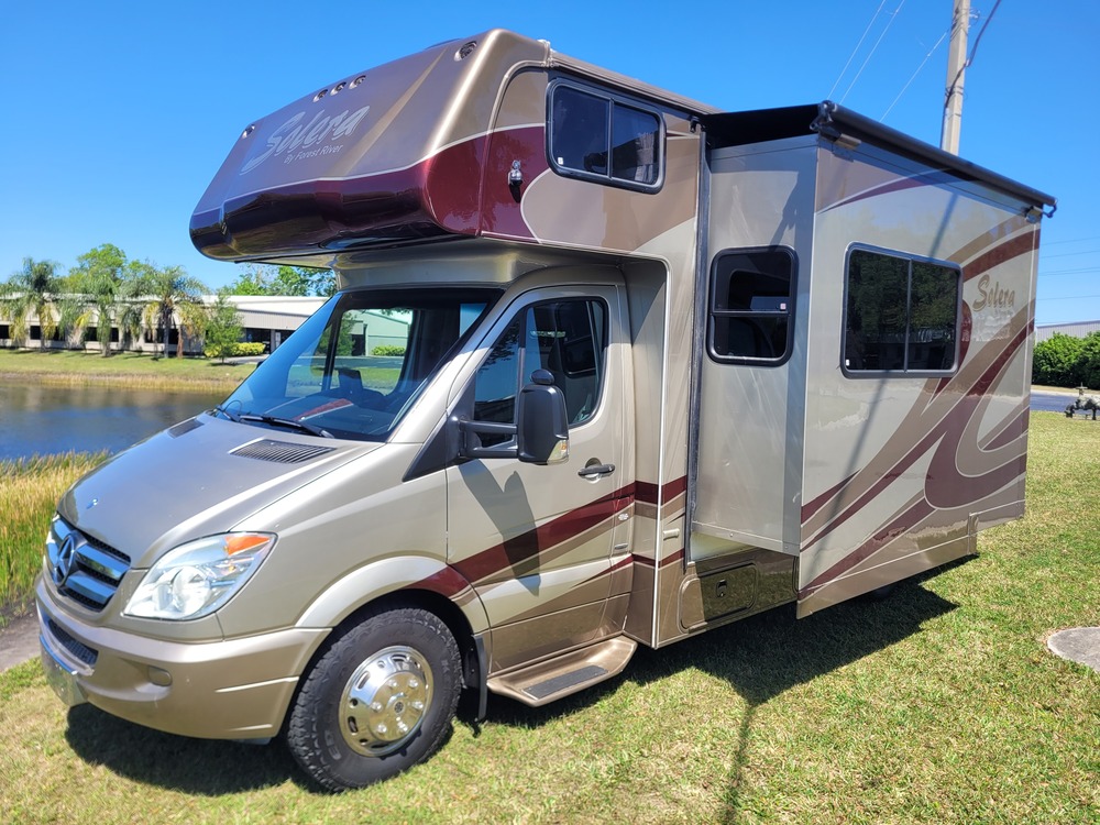 Photo of Rv