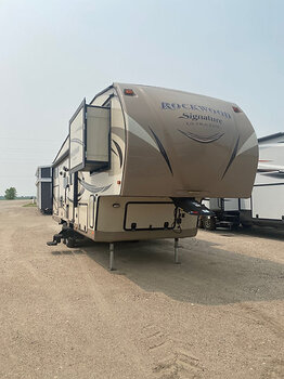 Thumbnail of RV