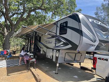 Thumbnail of RV