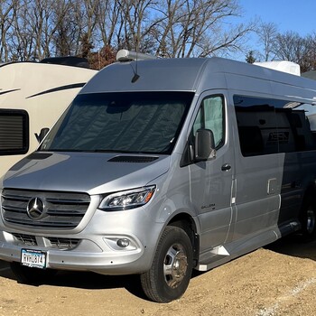 Thumbnail of RV