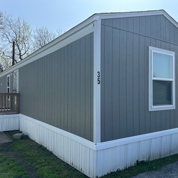 Thumbnail of mobile home