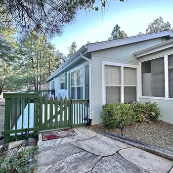 Thumbnail of mobile home