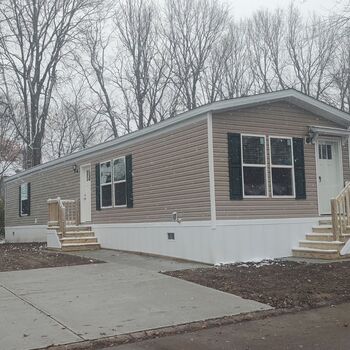 Thumbnail of mobile home
