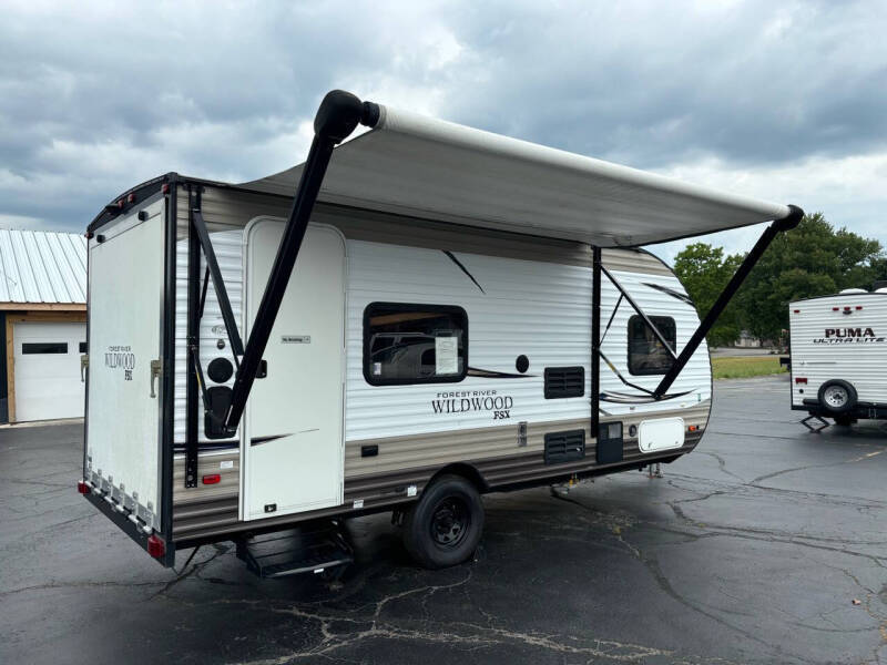 Photo of Rv
