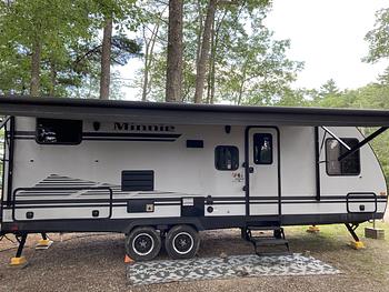 Thumbnail of RV