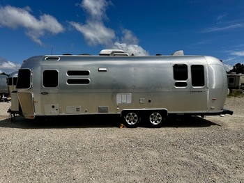 Thumbnail of RV