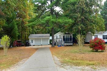 Thumbnail of mobile home