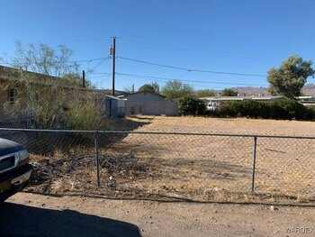 Thumbnail of mobile home lot