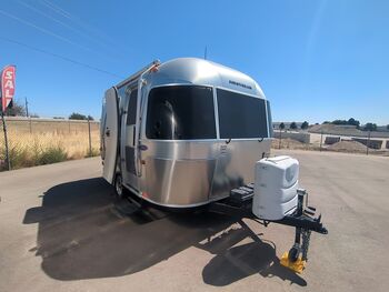 Thumbnail of RV