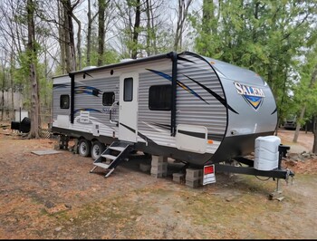 Thumbnail of RV