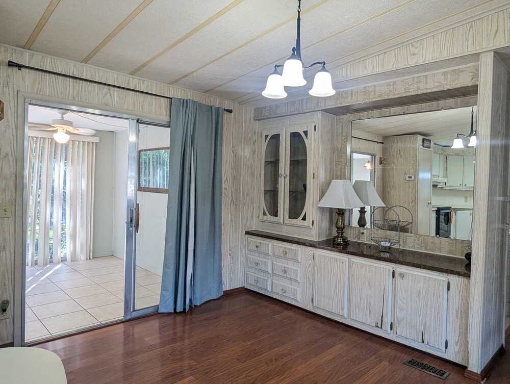 Strawberry Ridge Village