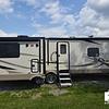 RV for Sale: 2015 ROCKWOOD SIGNATURE ULTRA LITE 8329SS