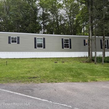 Thumbnail of mobile home