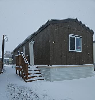 Thumbnail of mobile home