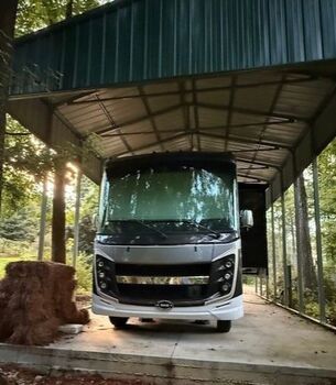 Thumbnail of RV