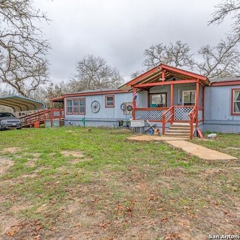 Thumbnail of mobile home
