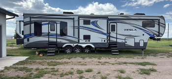 Thumbnail of RV