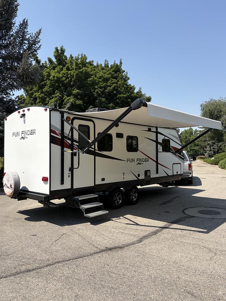 Photo of Rv
