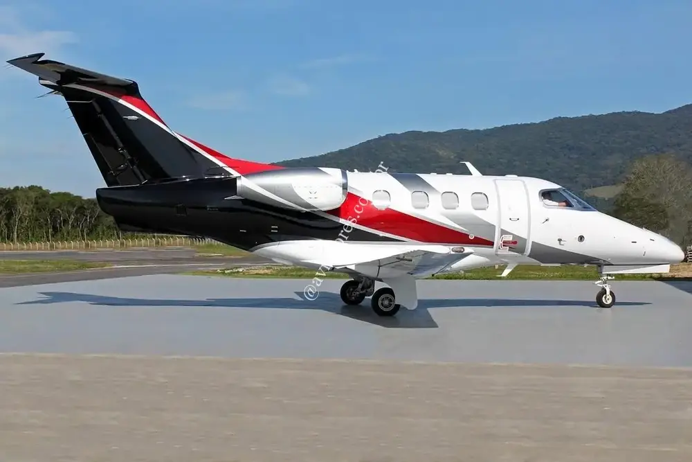 7399/embraer-phenom-100-2012-flightmarket-id-7399-29246.webp