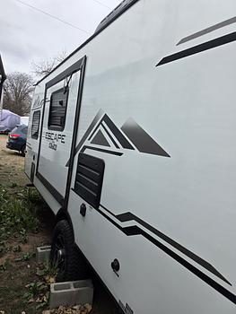 Thumbnail of RV